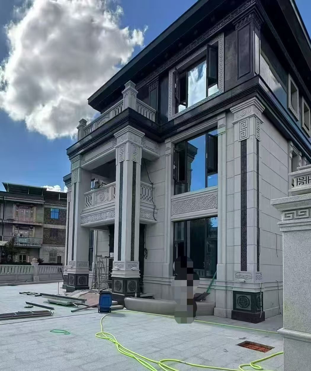 扬州 别墅干挂，芝麻白与芝麻黑完美配合