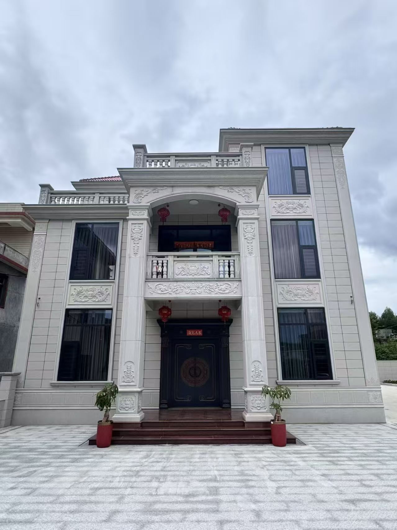 扬州 芝麻白石材别墅干挂案例展示