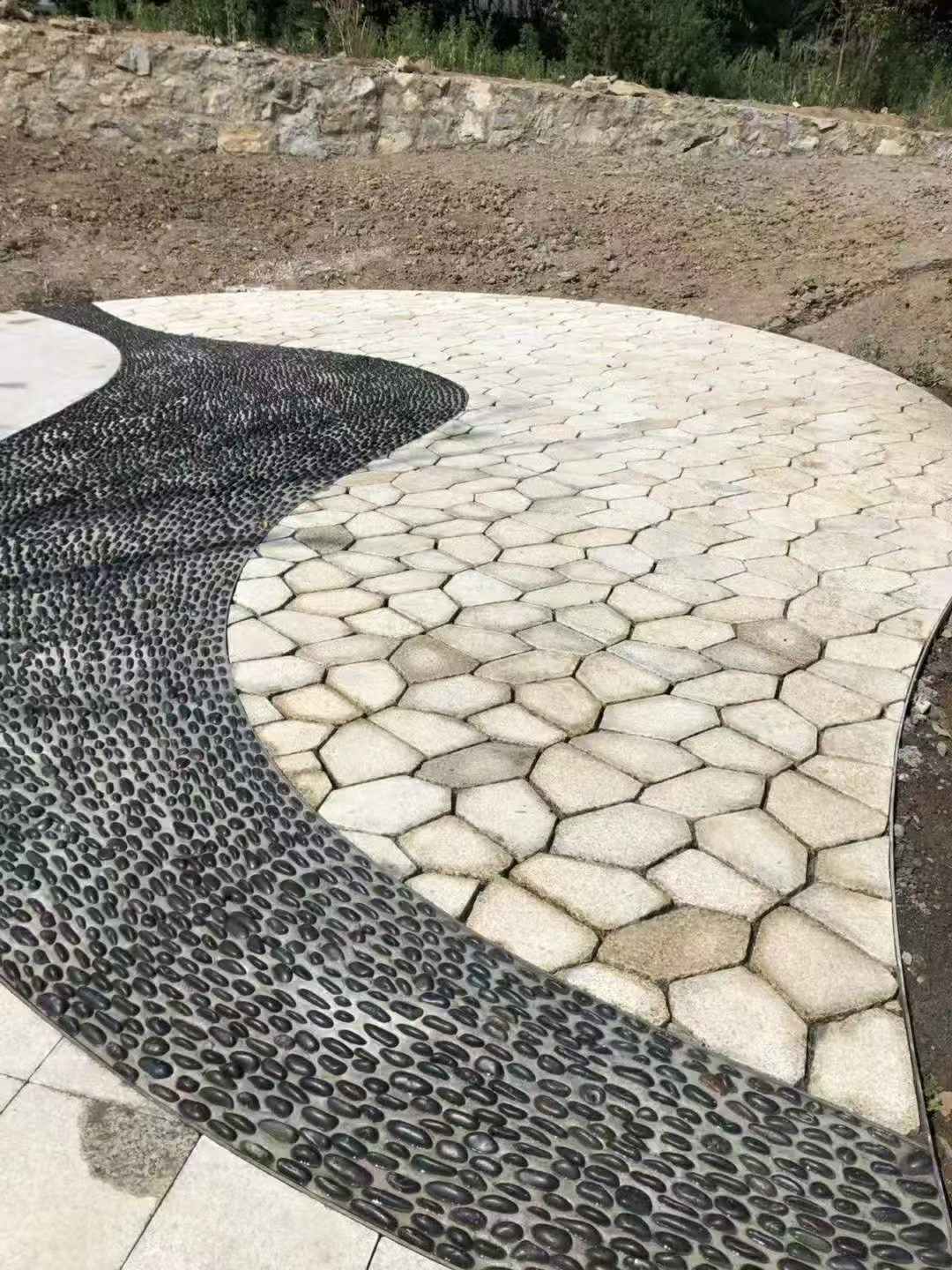 扬州 黄金麻冰裂缝室外铺装效果完美展示